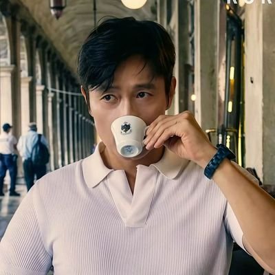 cracked_kavoren's profile picture. 