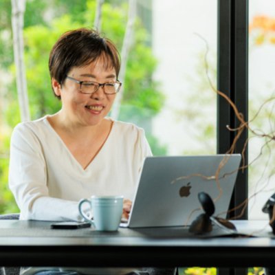 OzAdviser's profile picture. 「伝わるデザイン」「わかりやすい言葉」「相手目線の提案」など、  見る人・使う人に寄り添うことを大切にしながら、ウェブやSNSまわりのサポートを中心に活動しています。お客様の「ちょっと困った」を「これならできそう！」に変える、そんな存在でありたいと思いながら日々仕事に向き合っています。