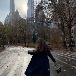 RRose899794414's profile picture. 