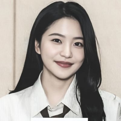 yeeqim's profile picture. 