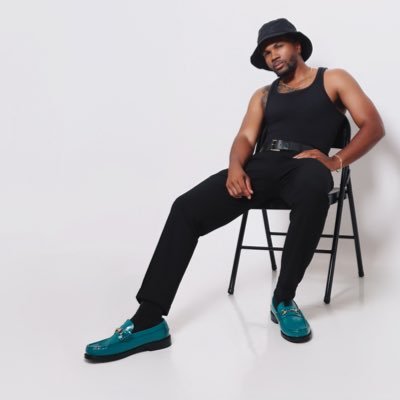 suaveprofit's profile picture. 💿 Achieving everything possible