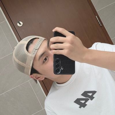 paxrkjay's profile picture. Stunning strains reach the stars (2002).