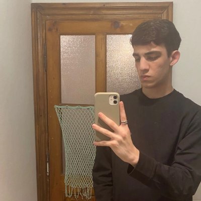 santiibaldi's profile picture. Boca, Caballito, Cristina, Maradona y Arctic Monkeys.