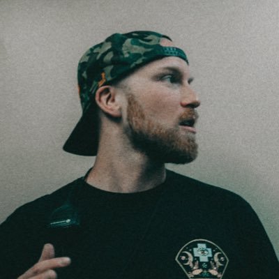 aleksabove's profile picture. Stay Above ☝️🌴🌸 https://t.co/I4oUXhnrNu ↯