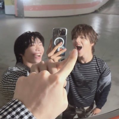 yencenyangi's profile picture. for #아홉 and my hyperfixations || carrd soon