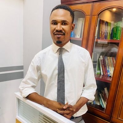 ChrisKaffeke's profile picture. Expert Financier, Spécialiste en Relation Client, Entrepreneur et Communicateur de Ensemble_MK.