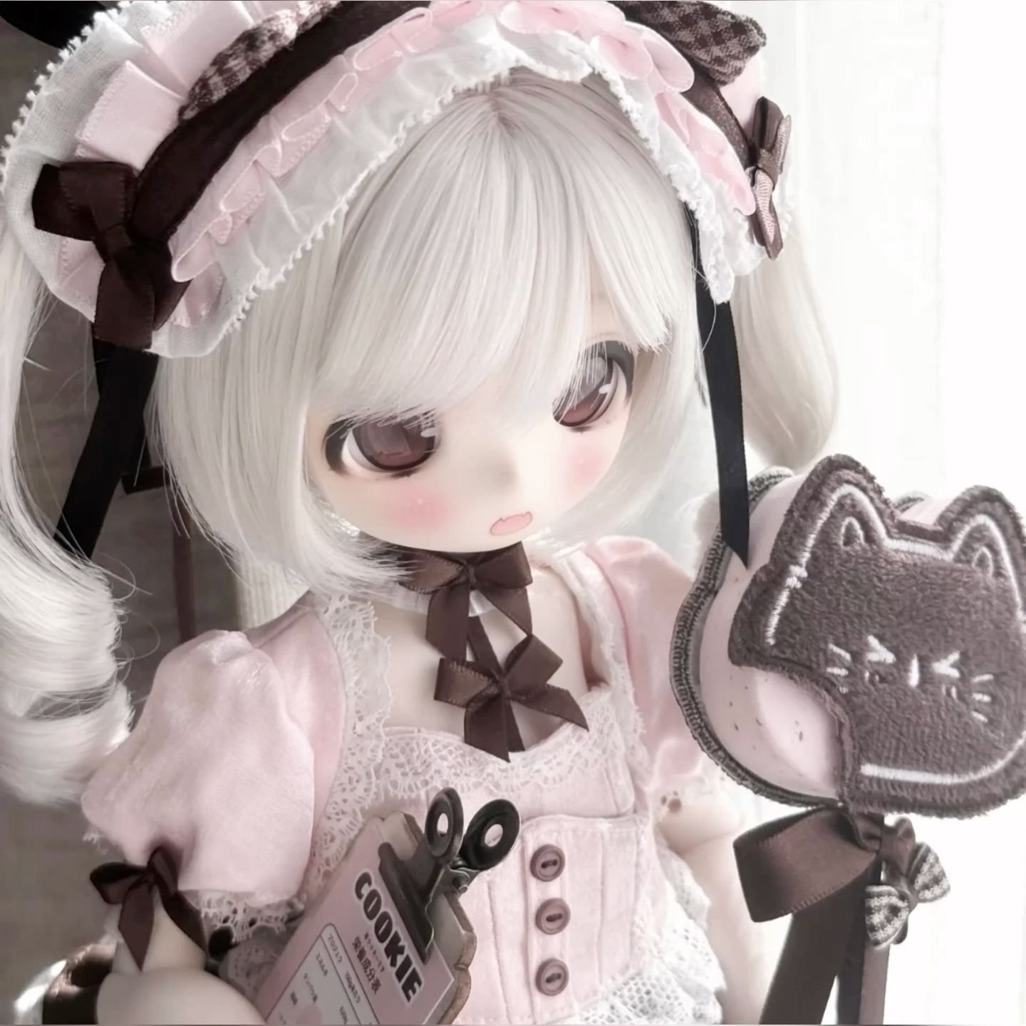 ellenbergerjohn's profile picture. 本垢 @kyon46105のサブ垢。気ままなAI初心者🔰社会人です。【縁が作成したイラストは 自作発言·商用利用 以外 ご自由にご利用下さい】⚠️縁が RTしたイラスト は転載厳禁❌規／制などで唐突に消える可能性がありますが、大丈夫な方はFF様大歓迎。変垢×叡智のみの垢×鍵垢はﾌｫﾛﾊﾞはしません。