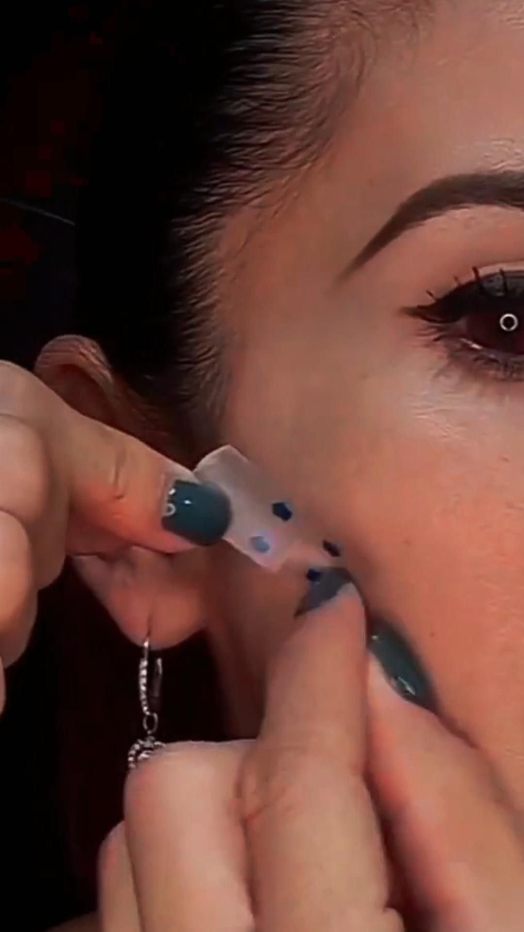 Josiete18's profile picture. 溜息が出るほど美しい世界を AIart.Nijijourney