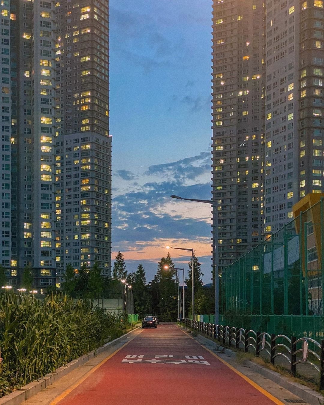 Magazi40909843's profile picture. 世界