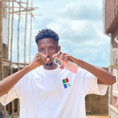 UkwuomeJude's profile picture. A Comedian Article Writer