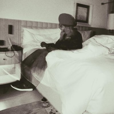 japneetxxd's profile picture. 💔