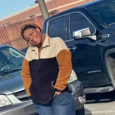 DeriHendon's profile picture. We’re all graciously ungrateful.