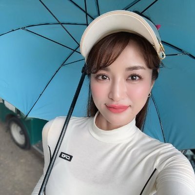 ChloeZhang95526's profile picture. 