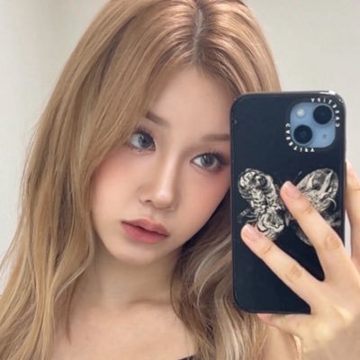 asaritassi's profile picture. asa and pharita are the moment