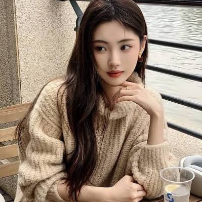 jenoutyu2365409's profile picture. 