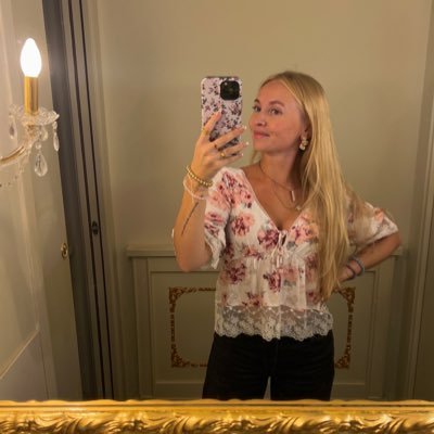 elnhlzw17's profile picture. 🌞⚓️🌸