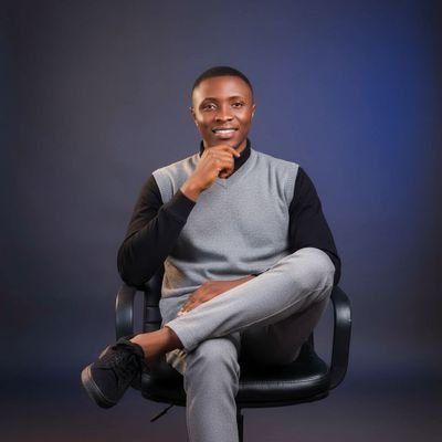 ema_the_candle's profile picture. Jesus Is King 👑✝️🕯️ 
Online Entrepreneur • Trader • Affiliate Marketer