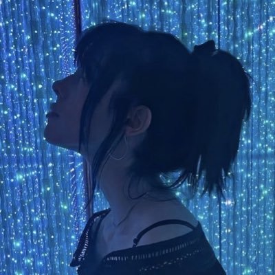 truebluestormy's profile picture. you are both the soul that dreams and the art it creates.