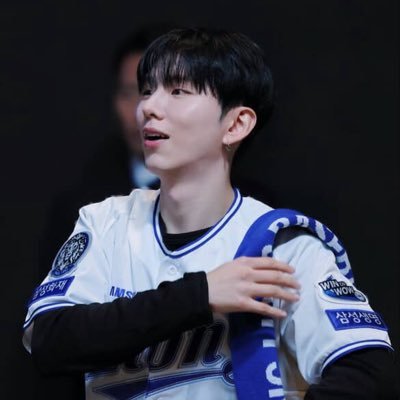 kirang_dayz's profile picture. 2n살베베•ɞ• | 인스타 계정 @kirang_dayz |✩*⋆¸¸.•*¨*(๑•ᴗ•๑)/*¨*•.¸¸⋆*✩ 내 맘에 작은 섬이 되어줘🏝️