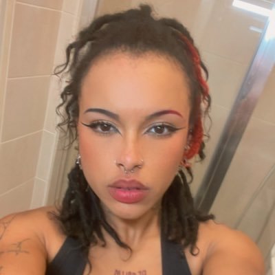 _laavyy's profile picture. 24 🪼