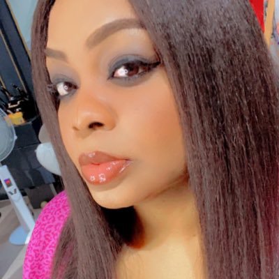 boluxxxx's profile picture. #Believer #Headliner #IjawGirl #FutureSenator #ConcreteRose #UpcomingBillionaire #MyJesusThing #Primary2AExAssistantClassCaptain #DigitallyExtrovertedIntrovert