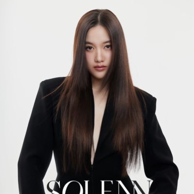 riffasinee's profile picture. 