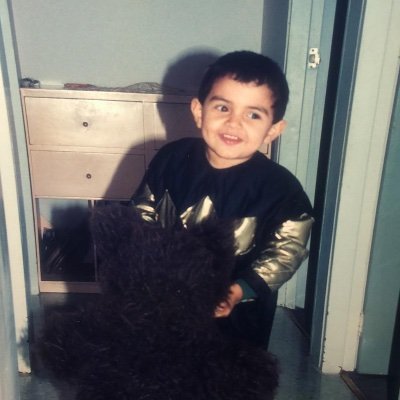 DBlandonG's profile picture. Sarcástico de tiempo completo, crítico de medio turno.