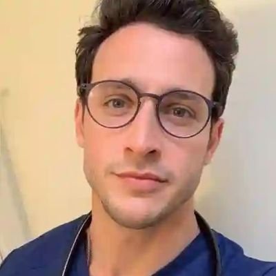 AlexElvis965895's profile picture.