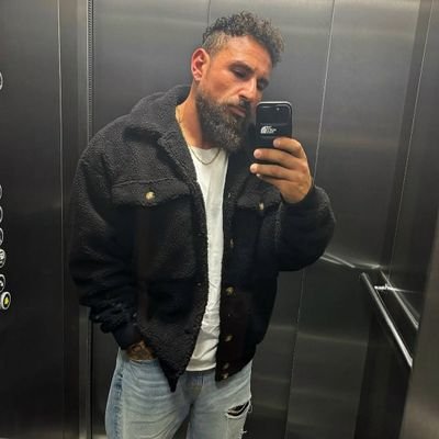 FarukMalek13's profile picture. 