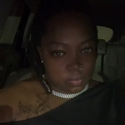 ShesJustJy's profile picture. 