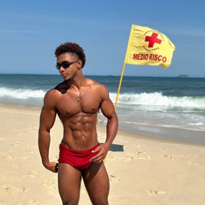 eu_pradoo's profile picture. 23y, carioca https://t.co/jAE8I02JtR