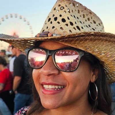 BoSsLaDyMiRa's profile picture. *Living a life full of Passion and Purpose* *Cherishing every breath I take* #SecondChances #Driven #ProudMommy #TrueCrimeNut #Twihard ;)