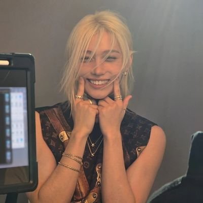 Arafellazz_'s profile picture. 