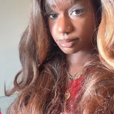 khobrashit's profile picture. you hate black women but want me to be nice to you???? 😭😭😭| I don’t argue with the mentally ill | *a fiancé 💍|