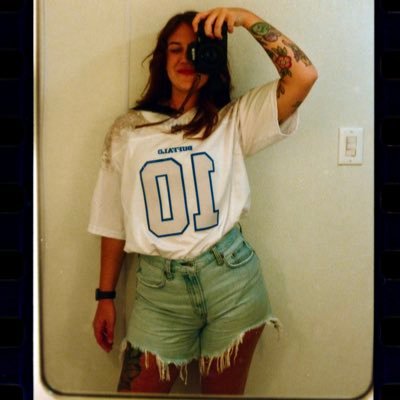 kristenmariee25's profile picture. “Tall, red, full of dread” | MS, OTR/L | she/her