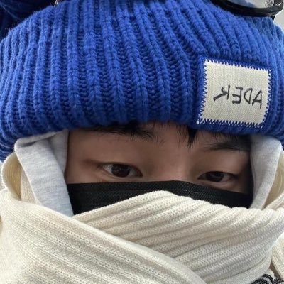 duyoonzz's profile picture. 
