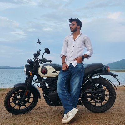 _Aawarahun's profile picture. Memes & Wordplay
#Navodayan