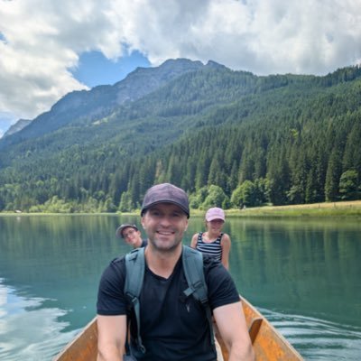 meidadmar's profile picture. Head of Ads UX at Microsoft AI