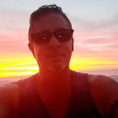 ALXtampa's profile picture. 🎶 My Pics with Music LyRics 🎶 Sun,Moon,Skies,Beach,Nature, Architecture, Sports٩(•̮̮̃•̃)۶....... Humor...\o/..