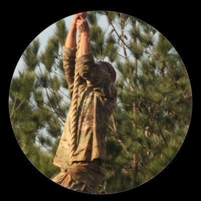 YoungAdele004's profile picture. 