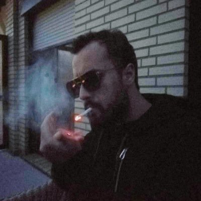peteepay's profile picture. var yani, bizim de kendimize göre hayallerimiz var