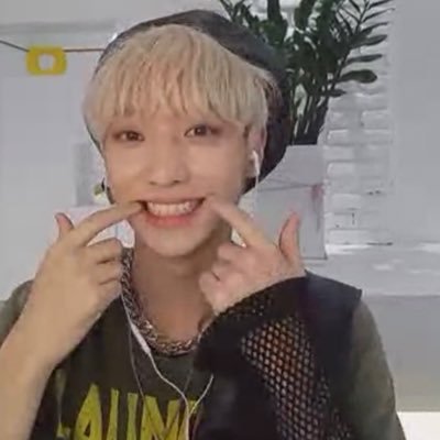 heeluvr_99's profile picture. ♡⊹ .*i tweet about kpop & jxdn/yungblud alot𖧷 ˙ᵕ˙