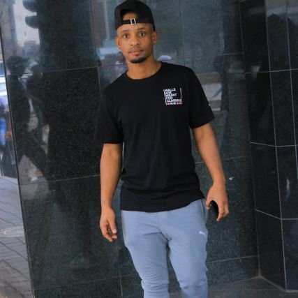 AndileZaba06's profile picture. Hardwork beats the Talent @Mo_Farah🦿 Product of praying parents❤ @TouchlineTruth 🐐👑