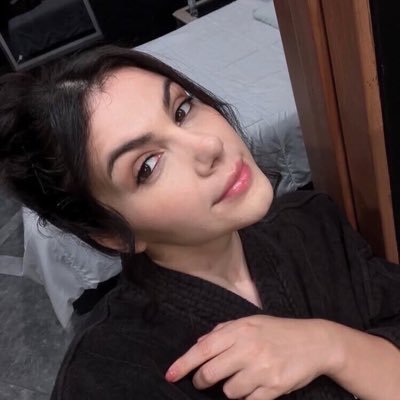 KRoseline9782's profile picture. 