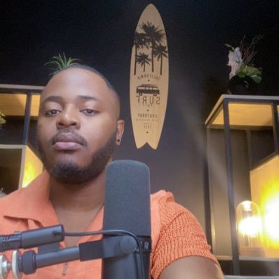 Landrylkss's profile picture. Cet individu bascule très souvent du côté obscur de la force. Entre le Ying et le Yang. Je donnerai ma vie pour le Real Madrid #Rapaddict #92i #Team1⚔️