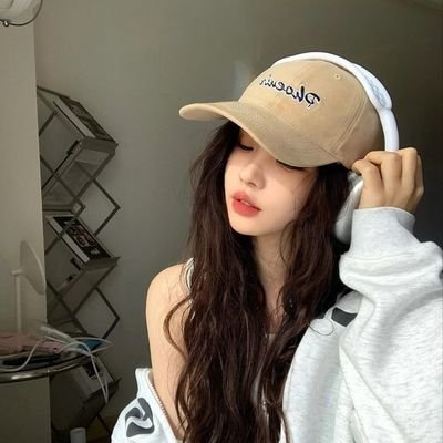jiya_045's profile picture. 