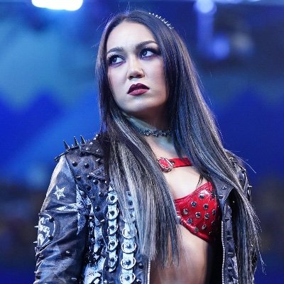 starprdgy's profile picture. queen of my own world. ⋆｡°✩ | not @roxanne_wwe. parody.