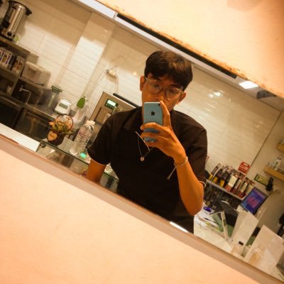 pixellio____'s profile picture. “this empire belongs to me, leave it with me.” Taylor Swift. • swifties '23 • 1989 + RED stan 🗽🧣 • GAYLORS, MAGAs & HOMOPHOBIC DNI!!!! 🏳️🌈