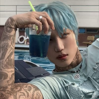 bxrzerk_'s profile picture. ㅤ     ㅤㅤ‹ ₁₉₉₅  ،
   ㅤㅤㅤㅤㅤㅤ     Deutsch 彡  
ㅤㅤㅤㅤㅤㅤㅤㅤㅤㅤㅤㅤㅤㅤ𝐁 𝐄 𝐑 𝐒 𝐄 𝐑 𝐊 ㅤㅤㅤ