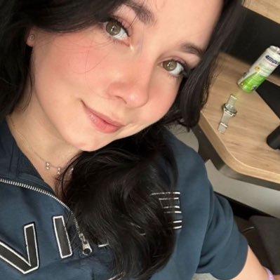 nielsen_pam's profile picture. Just me. No filters, no fake energy 💭